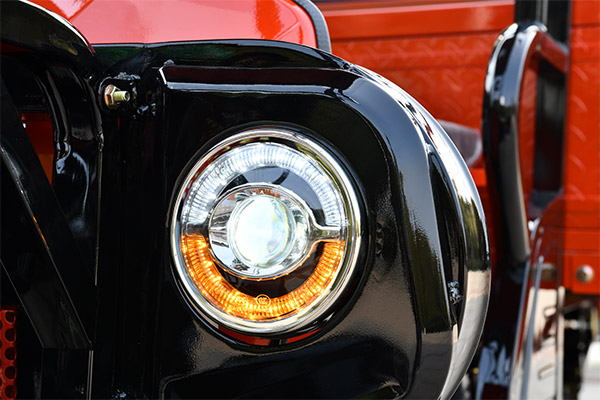 LED-front-large-eye-light